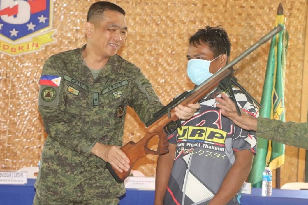 23 more local terrorists surrender in Maguindanao del Sur