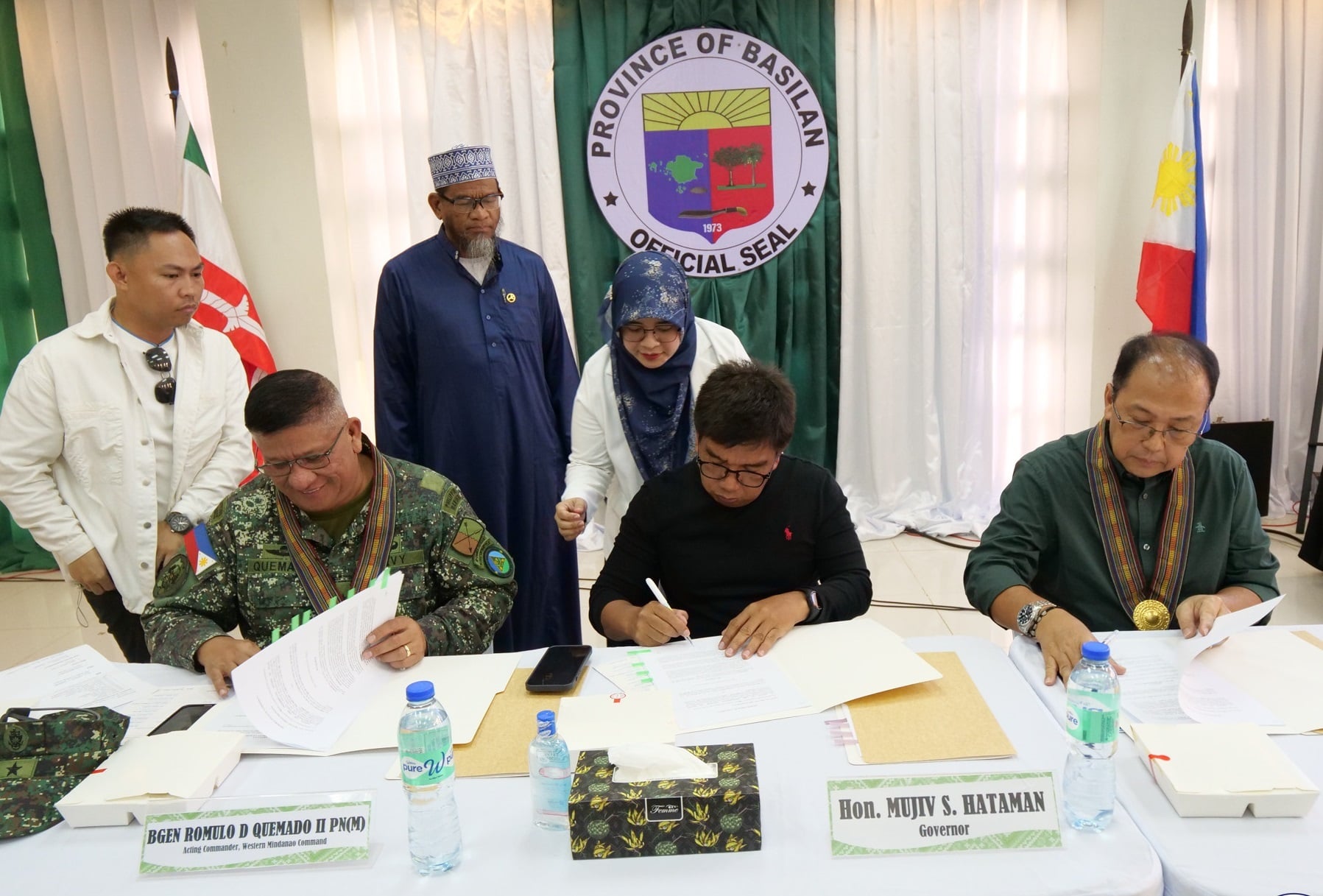 OPAPRU, Basilan governor embark on peacebuilding projects